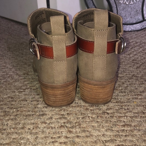 American eagle booties heels 8.5 - Picture 3 of 7